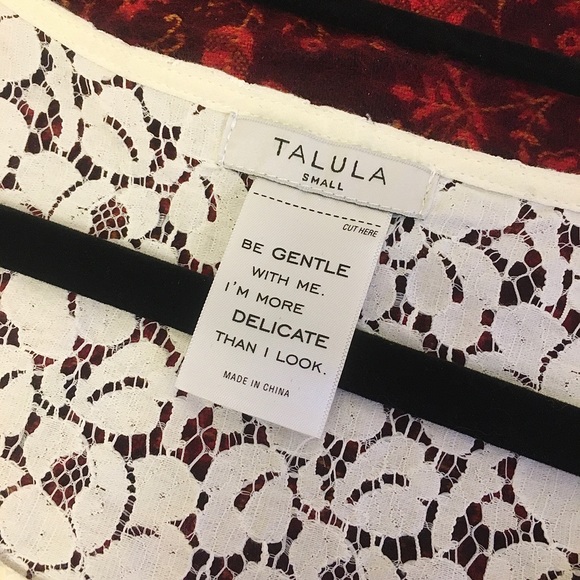 Talula Cropped Lace Shirt with Scoop Neck - Picture 3 of 7